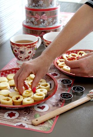 Papírové košíčky na muffiny TORO 60ks linecké